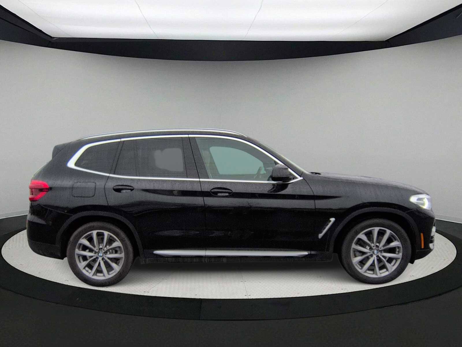 Used 2019 BMW X3 xDrive30i w/ Premium Package image 9