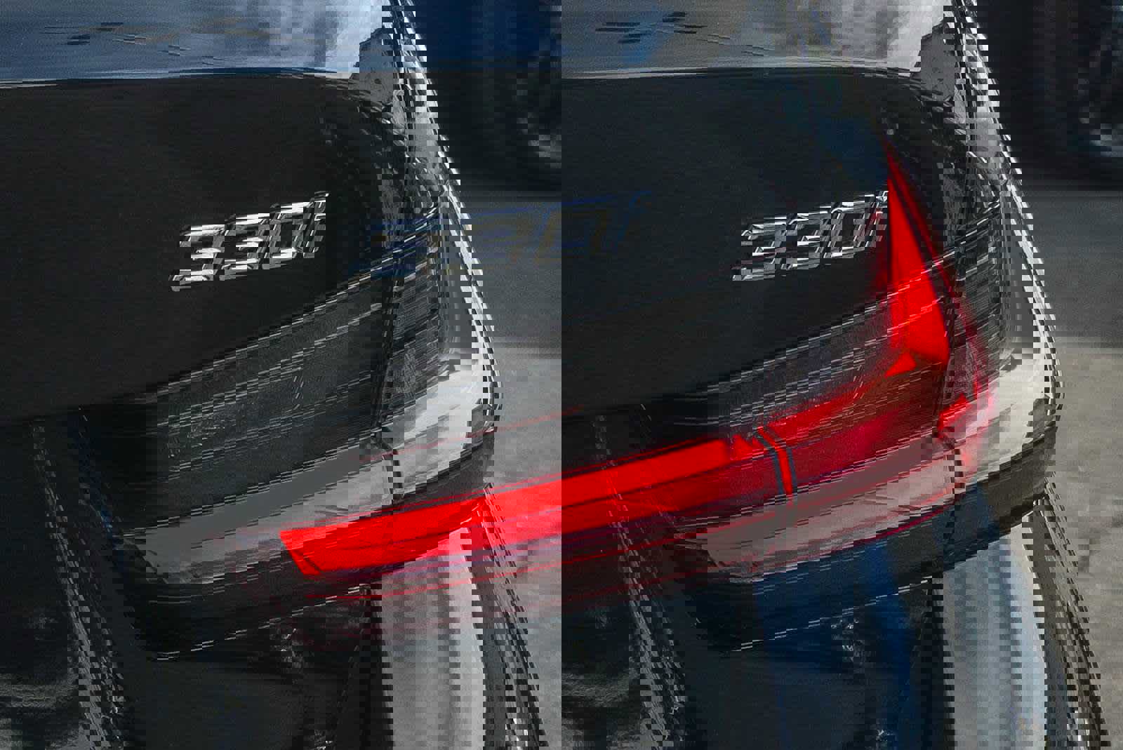 Certified 2023 BMW 330i Sedan w/ Driving Assistance Package image 11