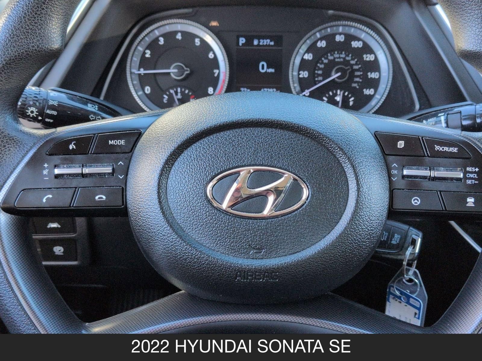 Used 2022 Hyundai Sonata SE w/ Preferred Accessory Package image 13