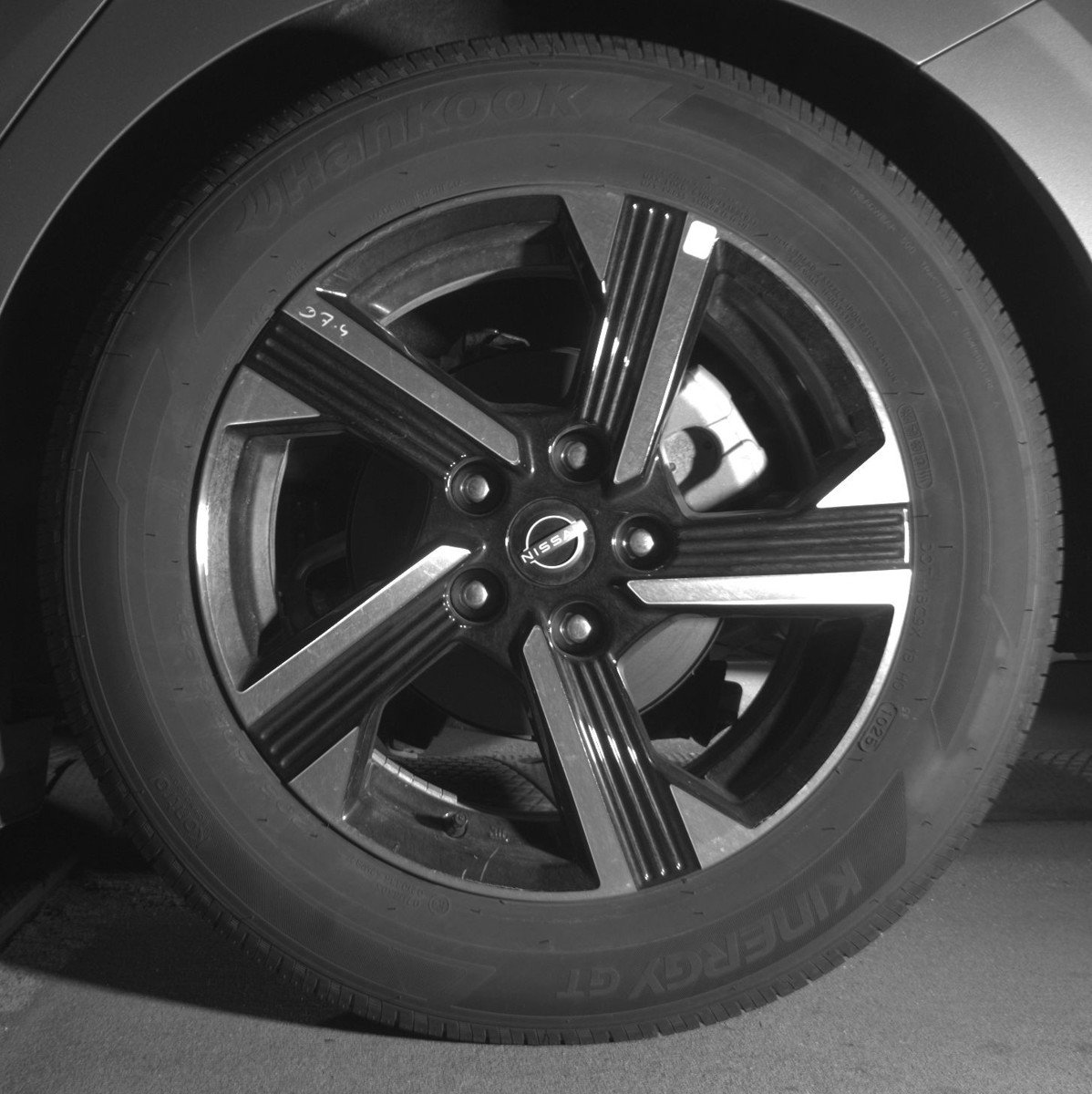 Used 2025 Nissan Sentra SV image 14