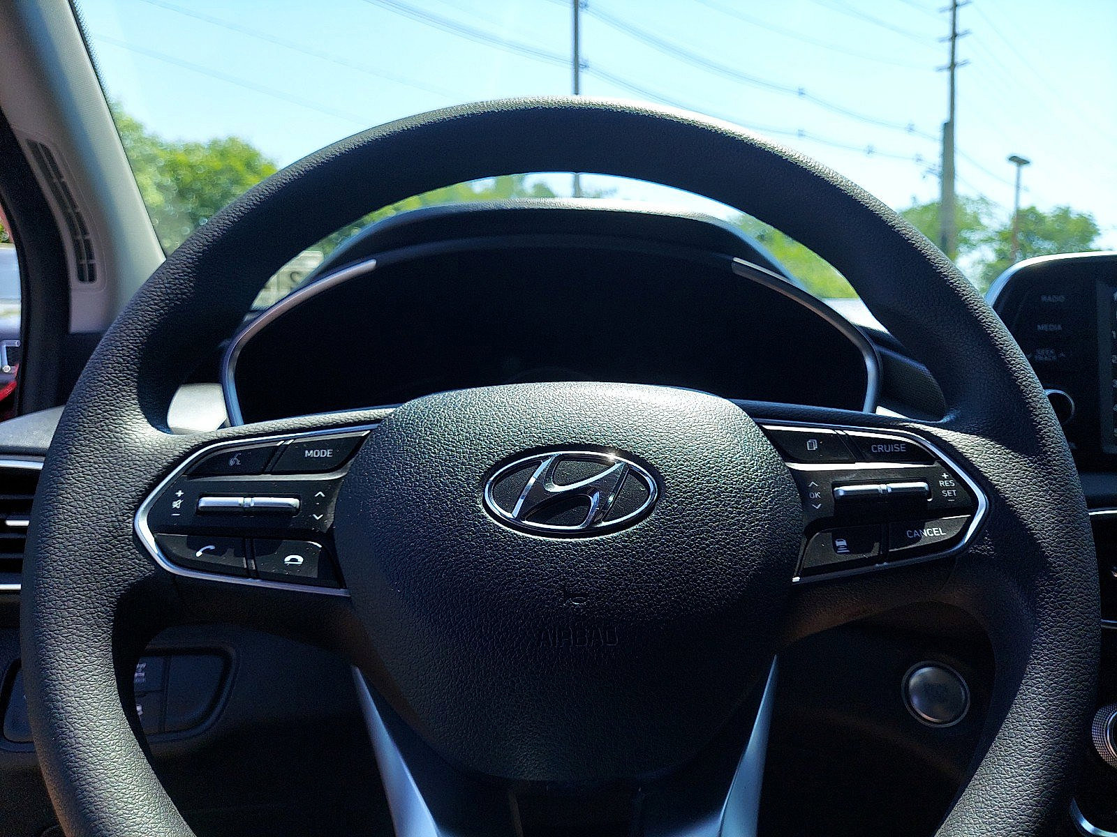 Used 2020 Hyundai Santa Fe SEL image 17