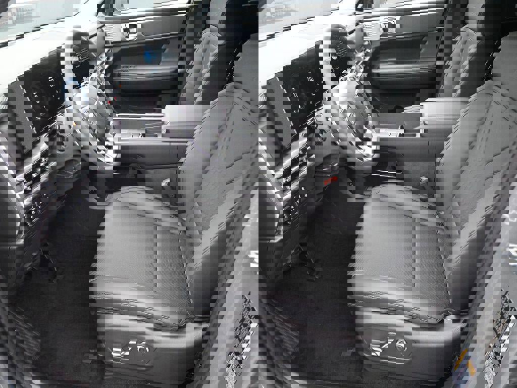 New 2026 Hyundai Santa Fe XRT image 9