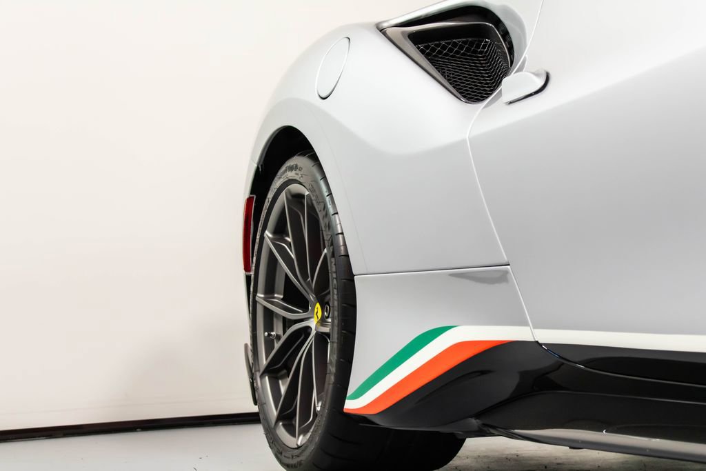 Used 2020 Ferrari 488 Pista Base image 27
