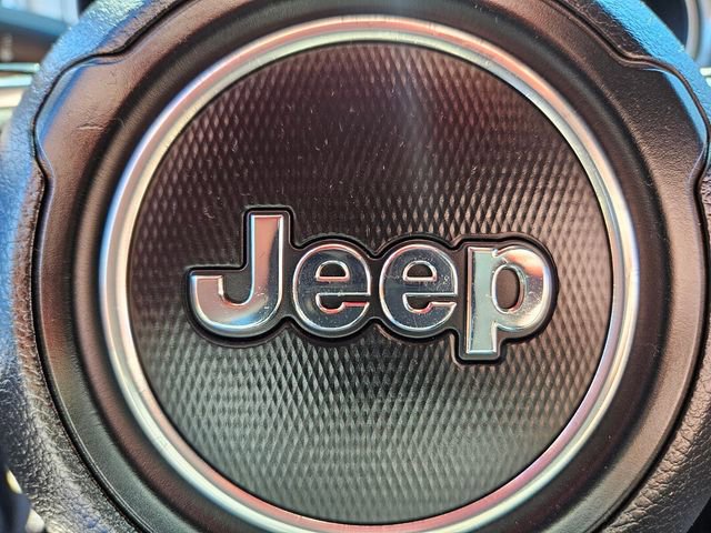 Used 2020 Jeep Wrangler Unlimited Sahara w/ Cold Weather Group AWD/4WD image 31