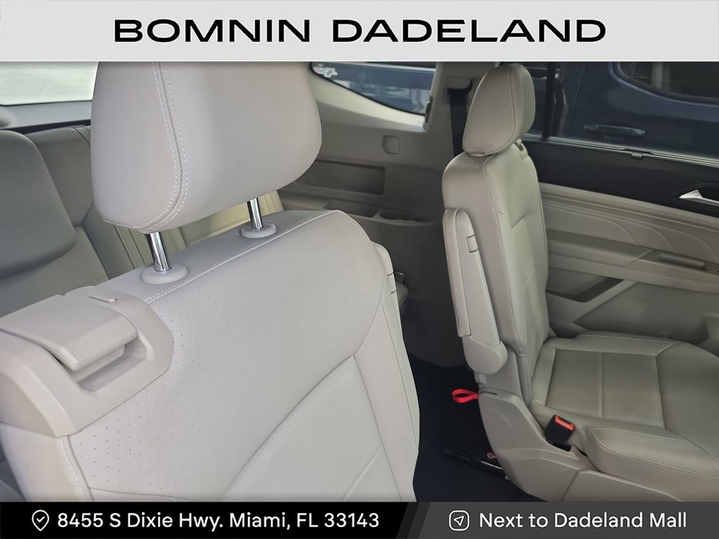 Used 2021 Volkswagen Atlas SEL R-Line image 15