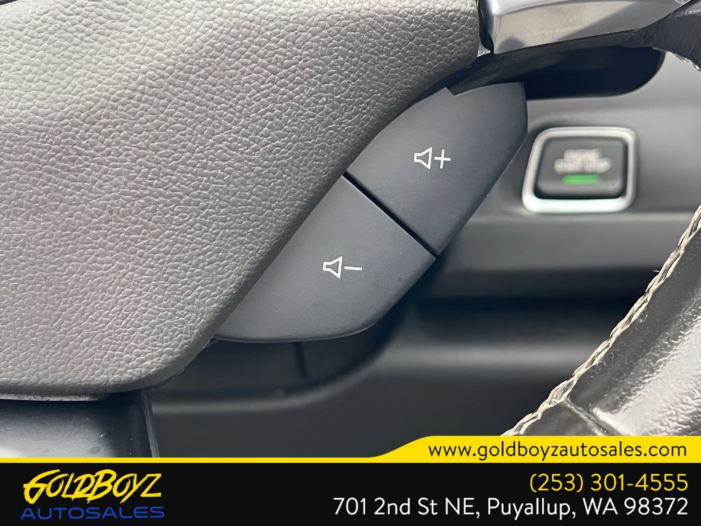 Used 2022 Chevrolet Camaro LT RWD image 22