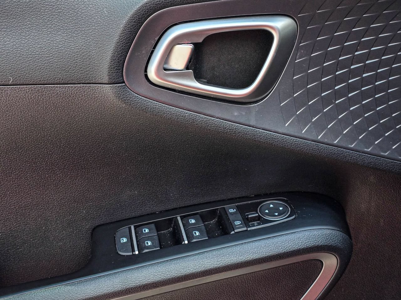 Used 2020 Kia Soul GT-Line w/ GT 2.0L Power Sunroof Package FWD image 12