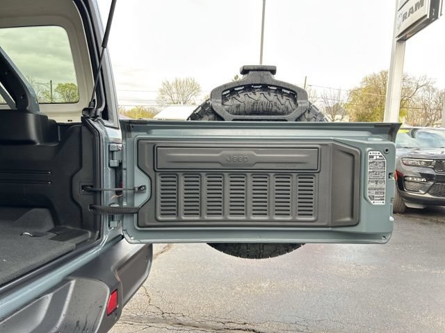 New 2026 Jeep Wrangler Unlimited Sport AWD/4WD image 11