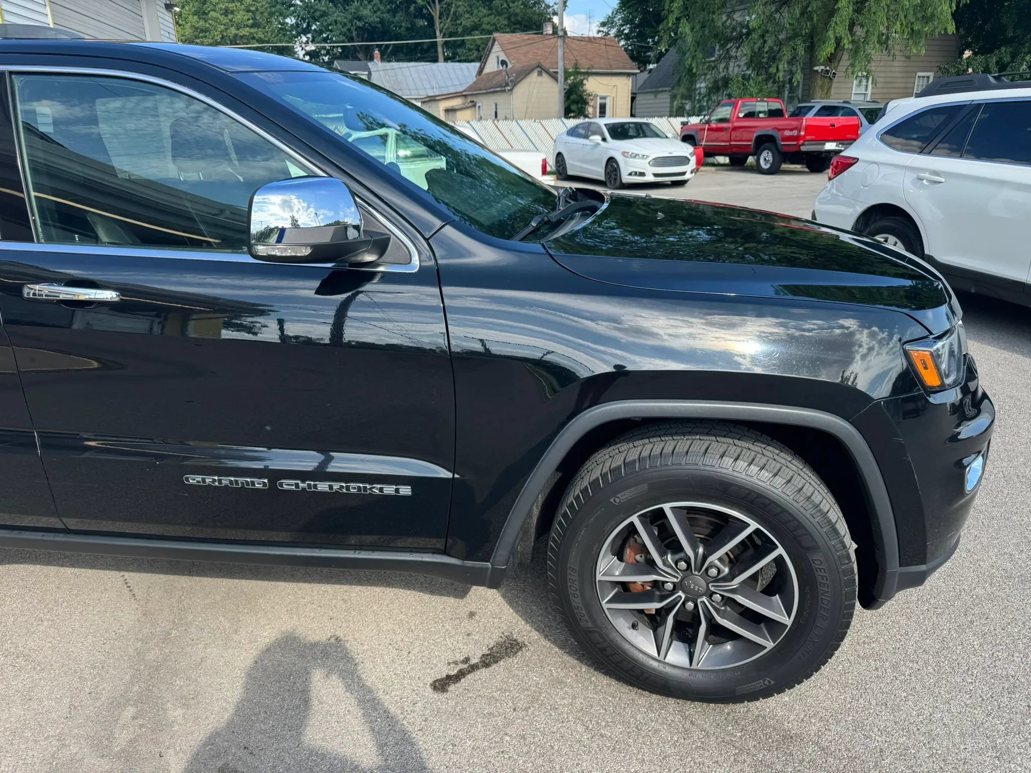 Used 2019 Jeep Grand Cherokee Limited w/ Luxury Group II AWD/4WD image 11