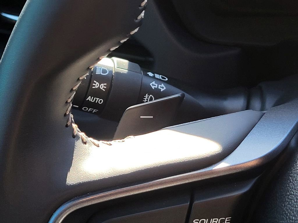 Certified 2025 Subaru Forester Limited image 30