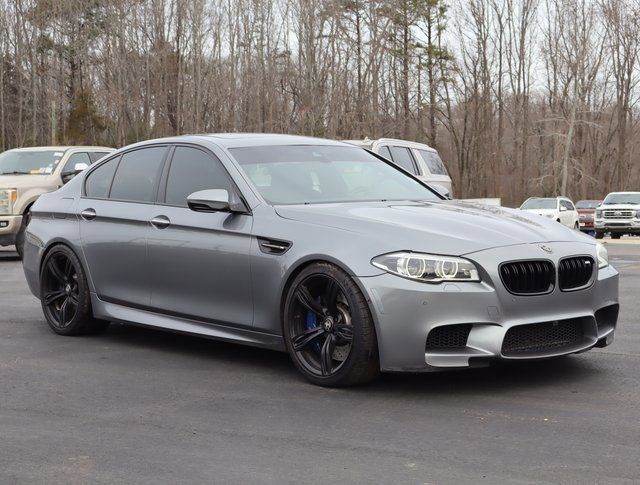 Used 2015 BMW M5 image 9