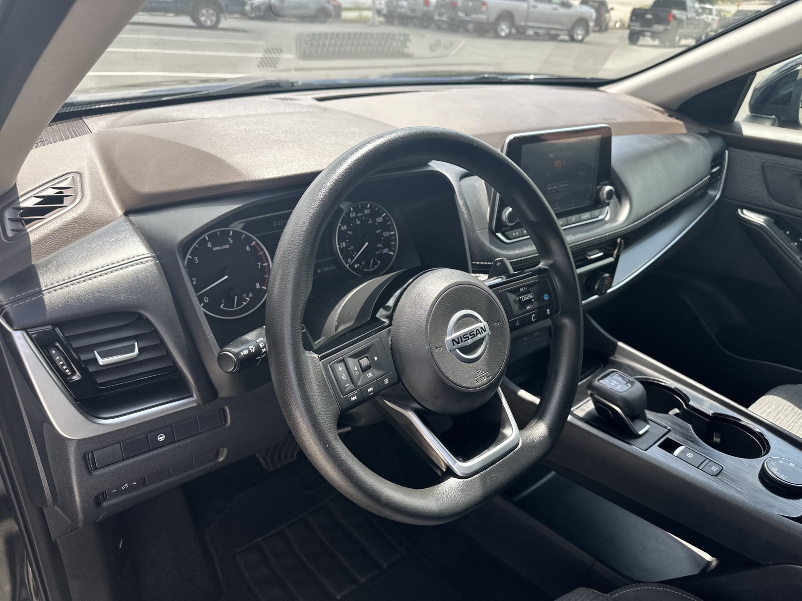 Used 2021 Nissan Rogue SV AWD/4WD image 18
