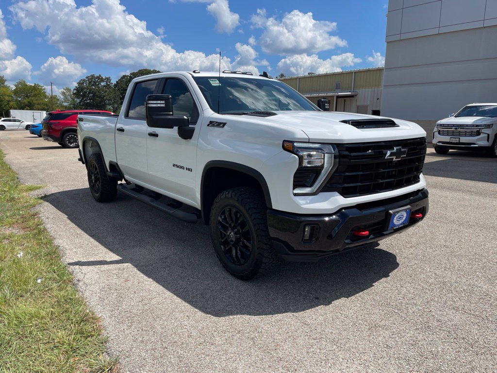 Used 2026 Chevrolet Silverado 2500 LT w/ Trail Boss Package AWD/4WD image 9