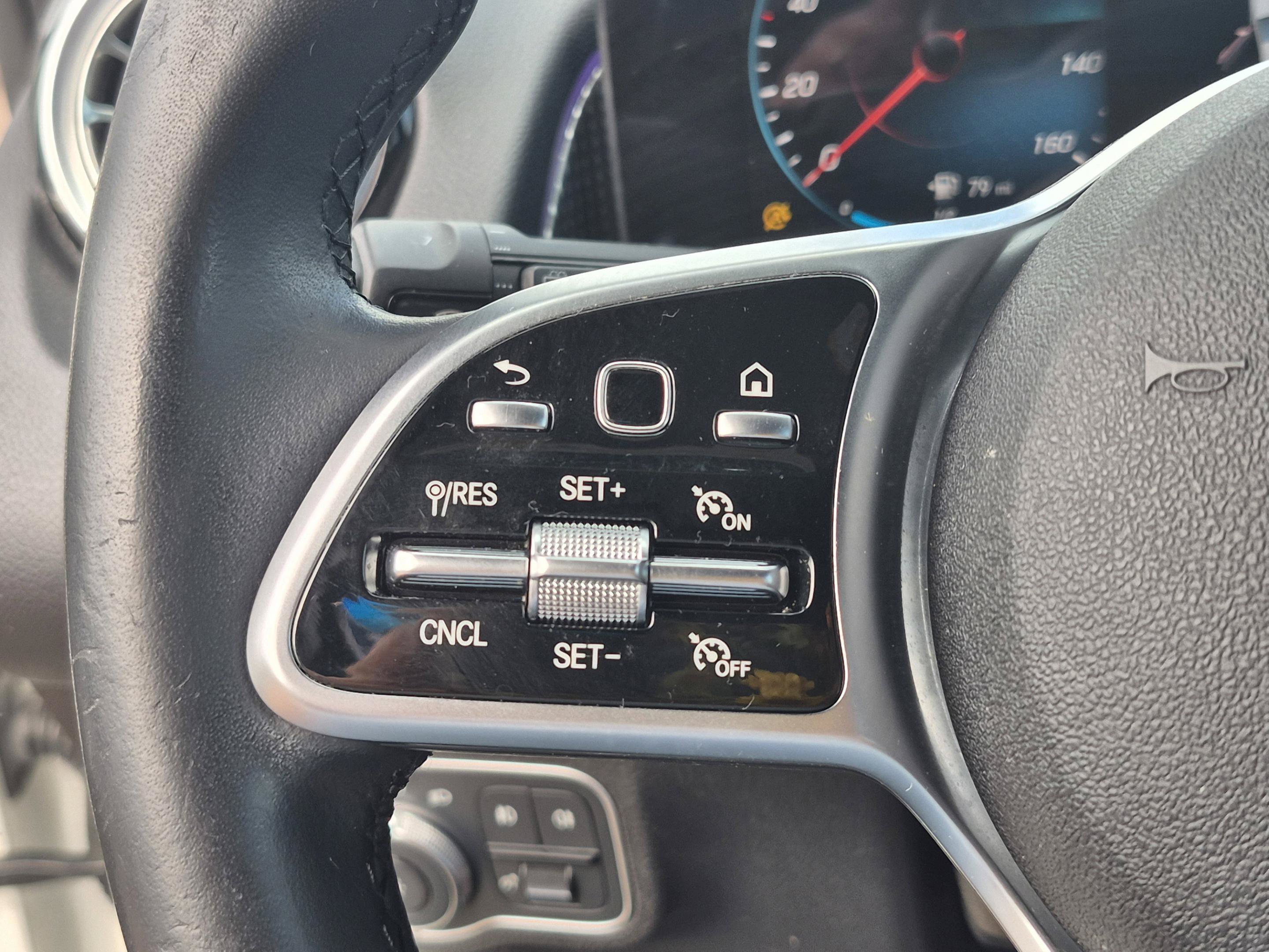 Used 2022 Mercedes-Benz GLB 250 image 30