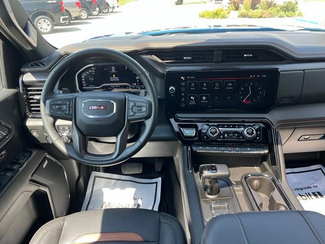 Used 2024 GMC Sierra 1500 AT4 w/ AT4 Premium Package AWD/4WD image 18