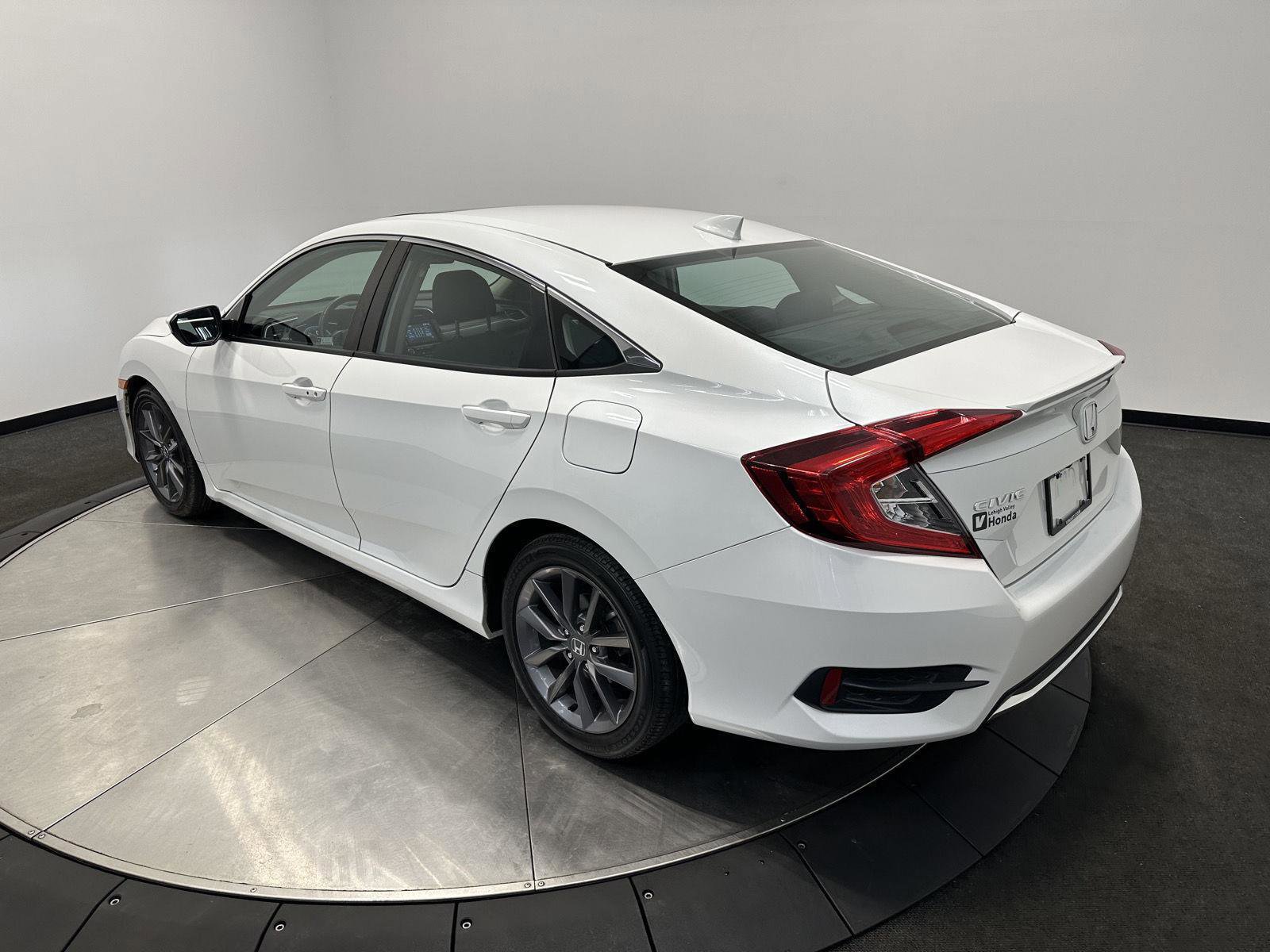 Used 2020 Honda Civic EX image 5