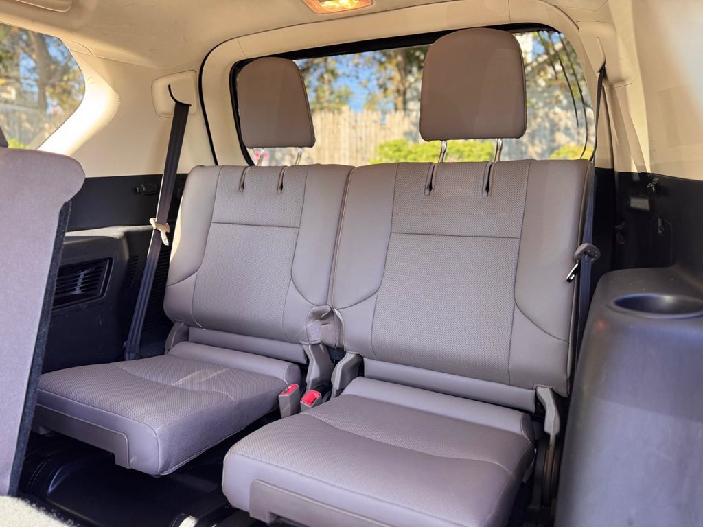 Used 2023 Lexus GX 460 Premium w/ Premium Package AWD/4WD image 25