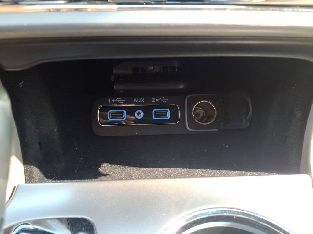 Used 2021 Jeep Grand Cherokee Limited AWD/4WD image 37