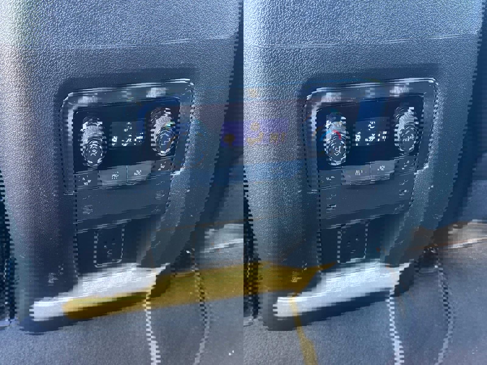 Certified 2025 Chevrolet Tahoe Premier image 8