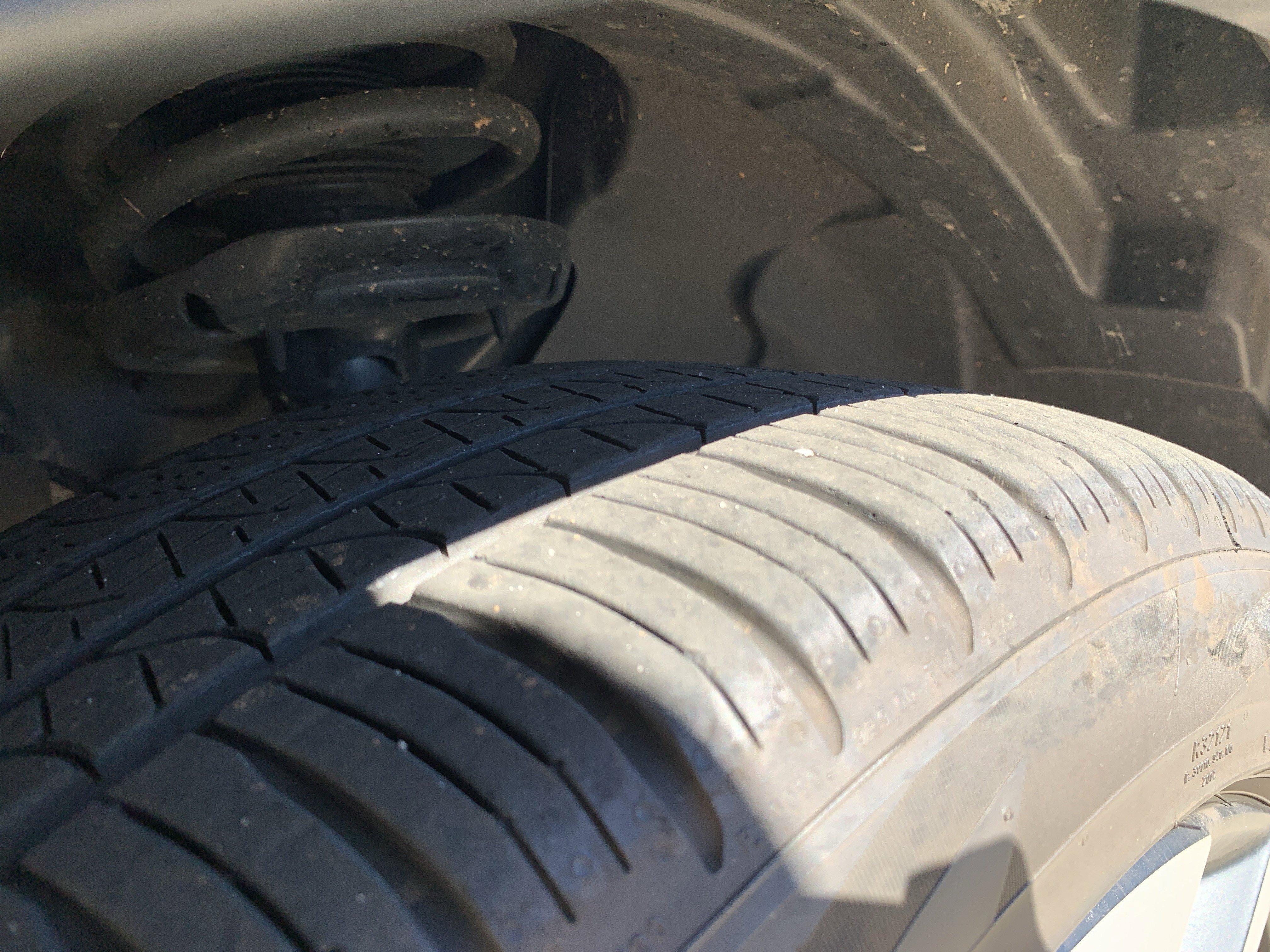 Used 2022 Volvo XC40 T5 R-Design w/ Advanced Package image 12