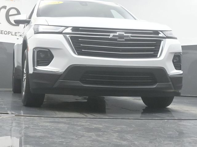 Used 2023 Chevrolet Traverse LT FWD image 3