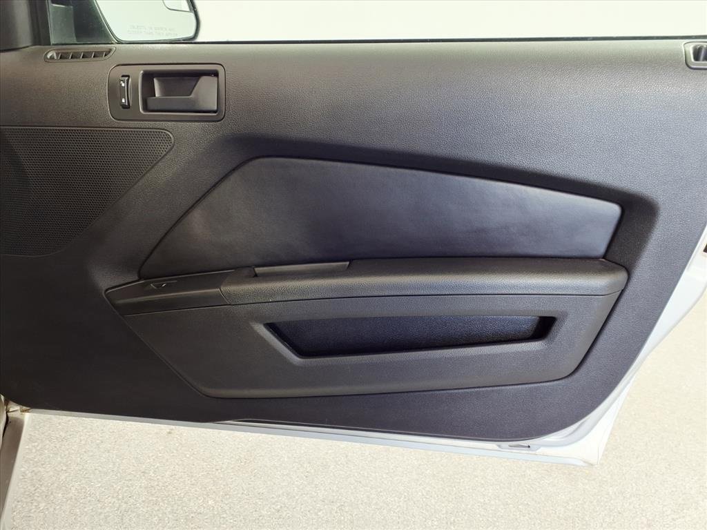 Used 2014 Ford Mustang Convertible w/ Equipment Group 102A image 8