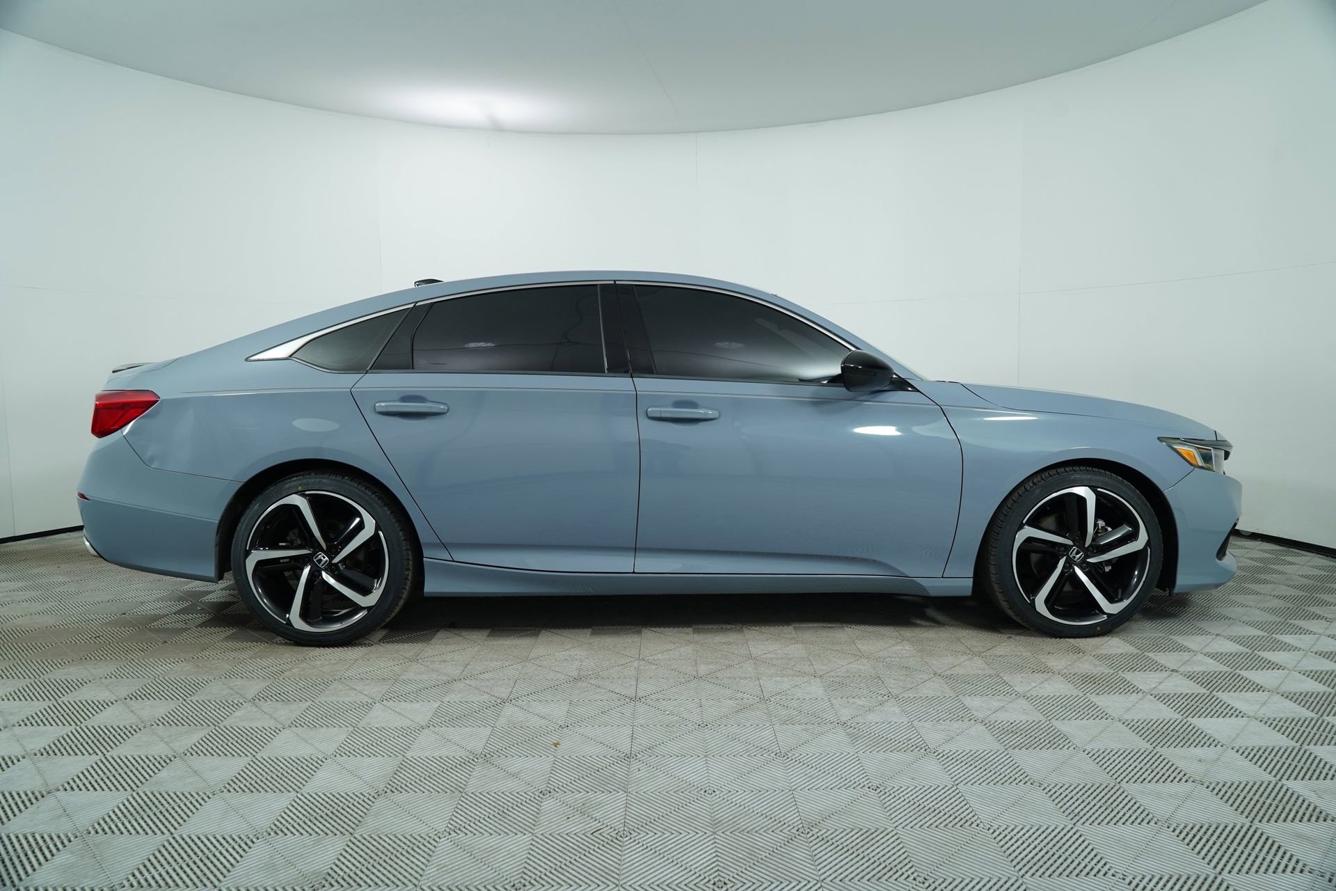 Used 2022 Honda Accord Sport image 12