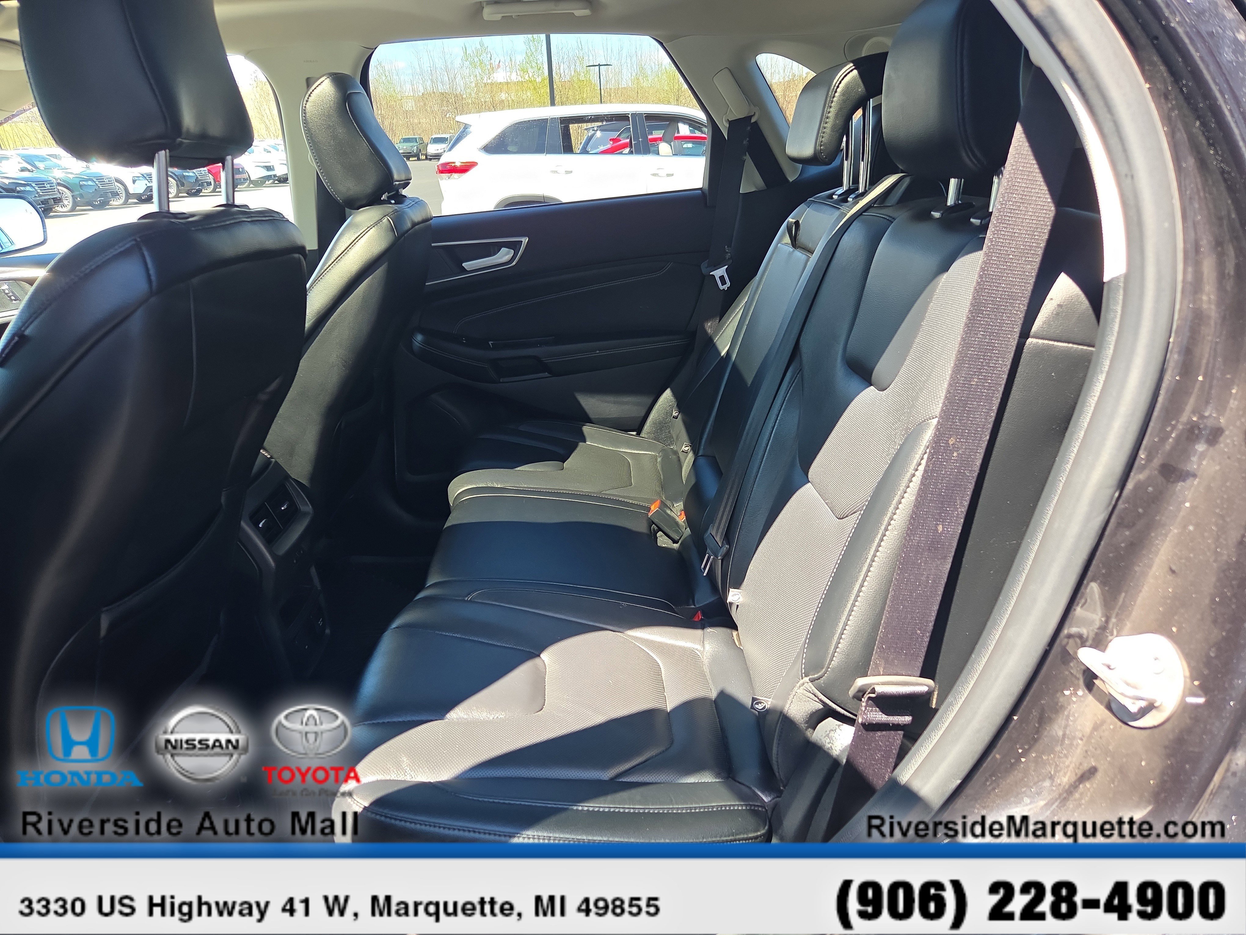 Used 2020 Ford Edge Titanium w/ Equipment Group 301A AWD/4WD image 25
