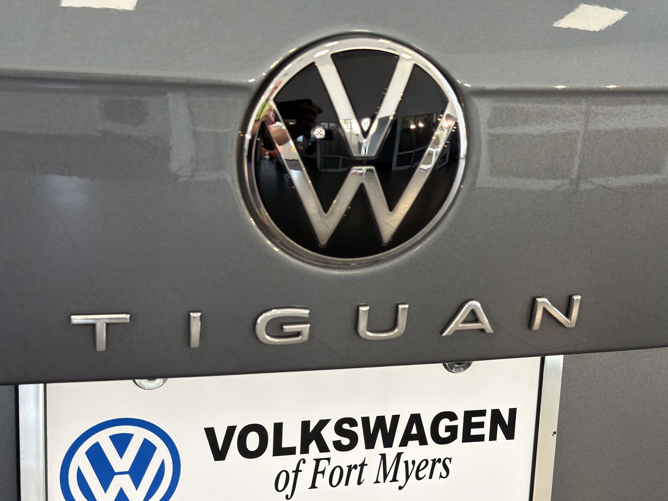 Used 2023 Volkswagen Tiguan SE FWD image 30