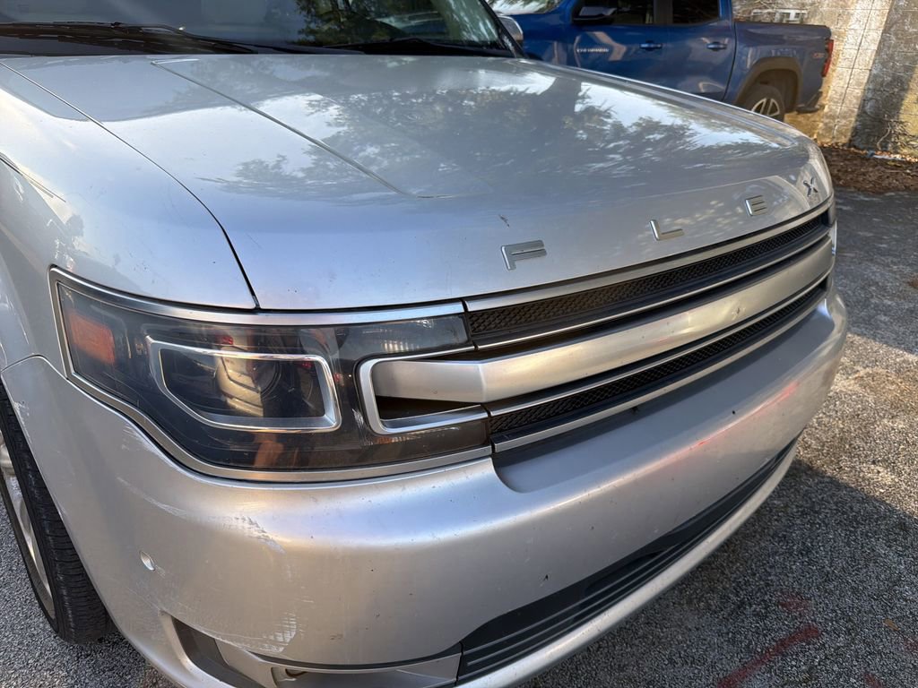 Used 2015 Ford Flex Limited w/ Equipment Group 301A FWD image 10