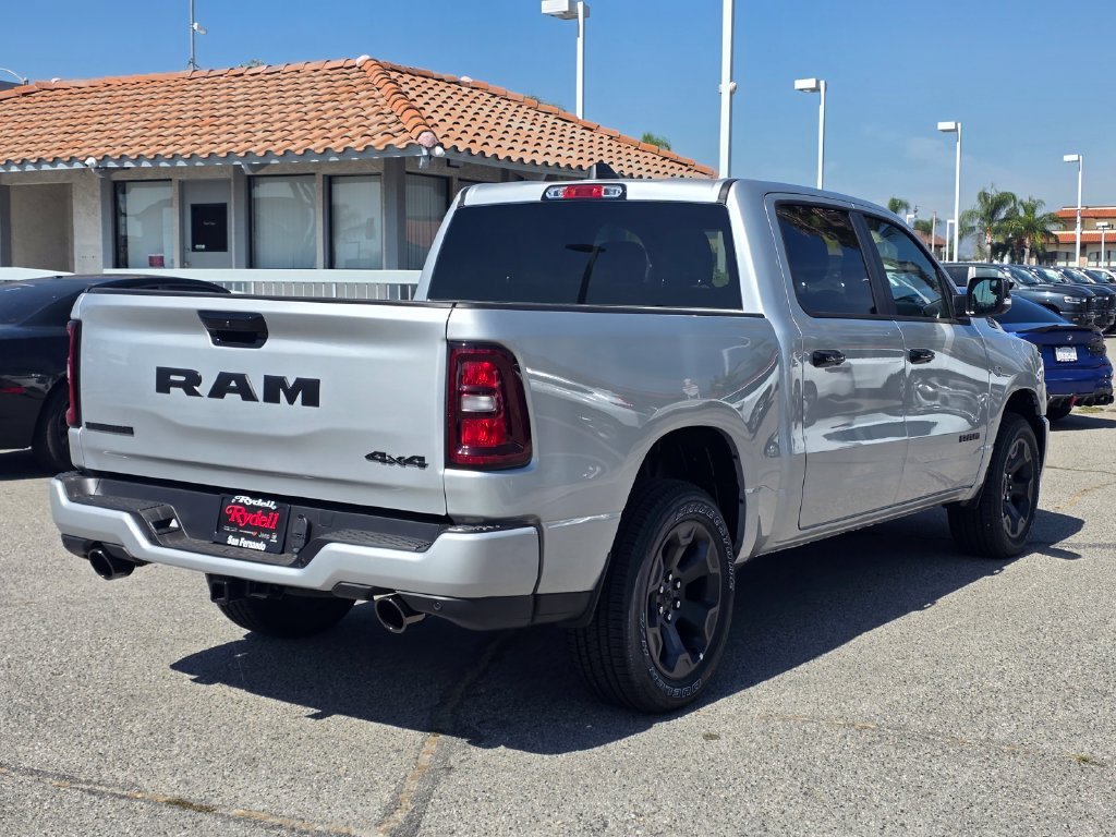 New 2026 RAM 1500 4x4 Crew Cab image 4