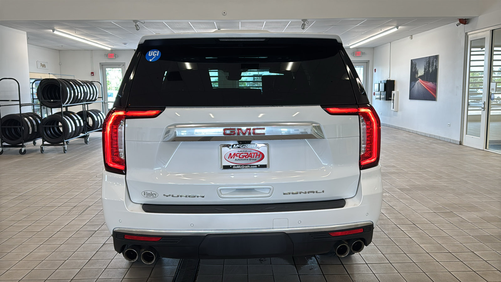Used 2024 GMC Yukon Denali w/ Denali Reserve Package AWD/4WD image 6