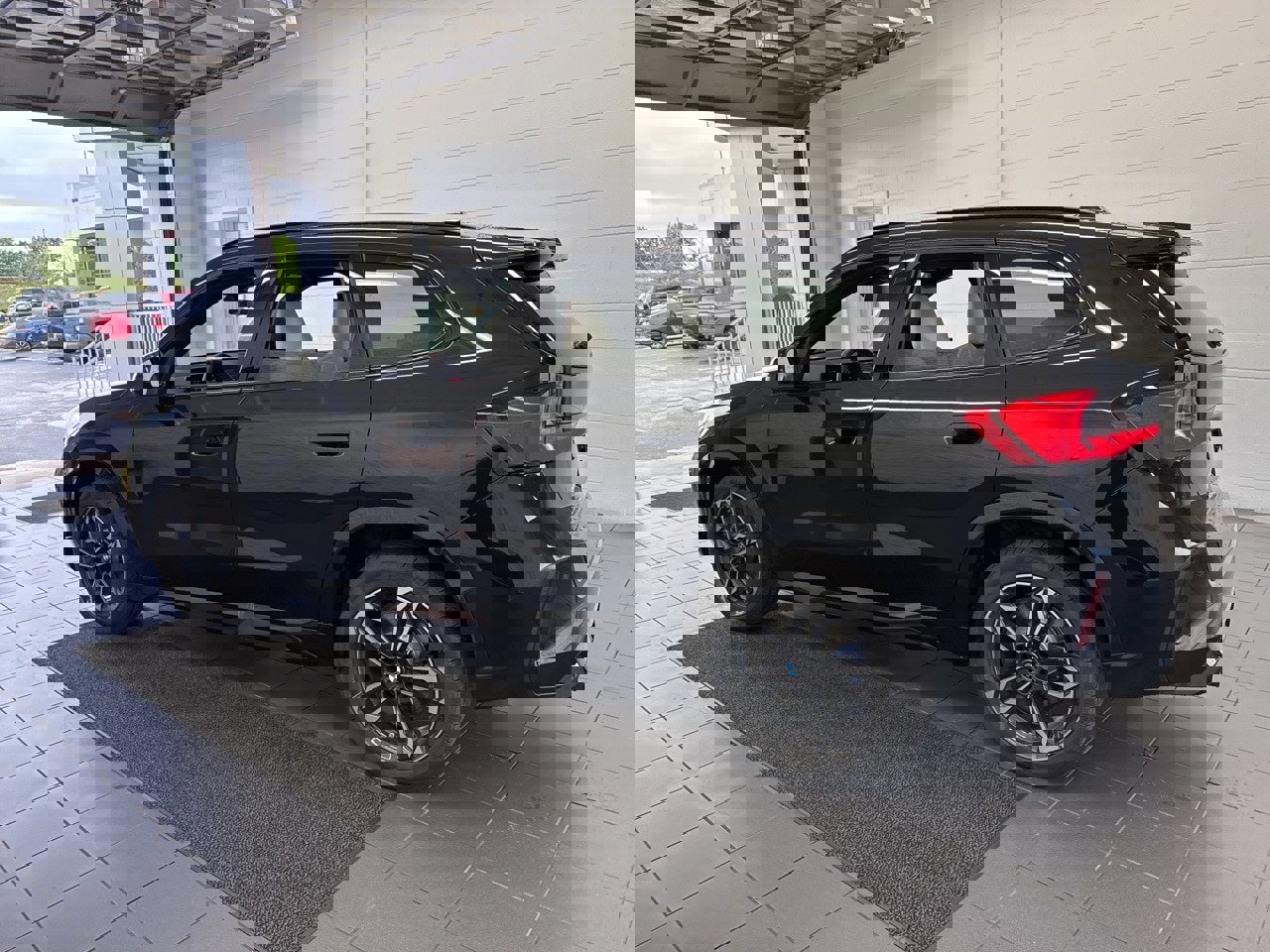 New 2026 BMW X1 M35i image 5