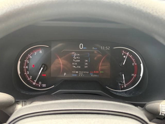 Used 2025 Toyota RAV4 XLE FWD image 19