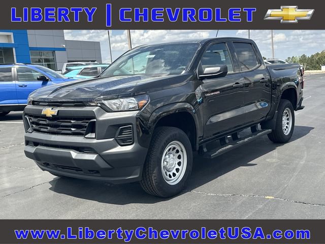 Certified 2025 Chevrolet Colorado W/T AWD/4WD image 1