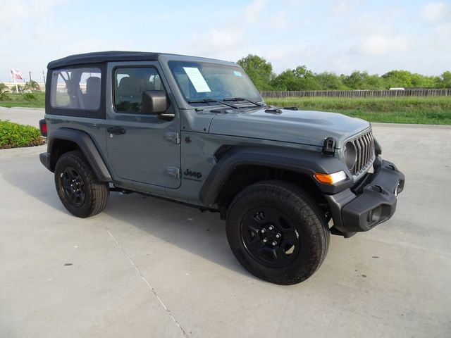 Used 2025 Jeep Wrangler Sport AWD/4WD image 3