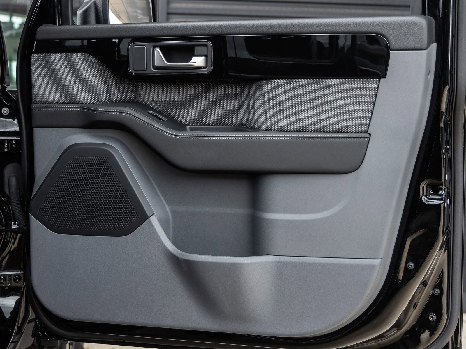 Used 2025 INEOS Grenadier image 53