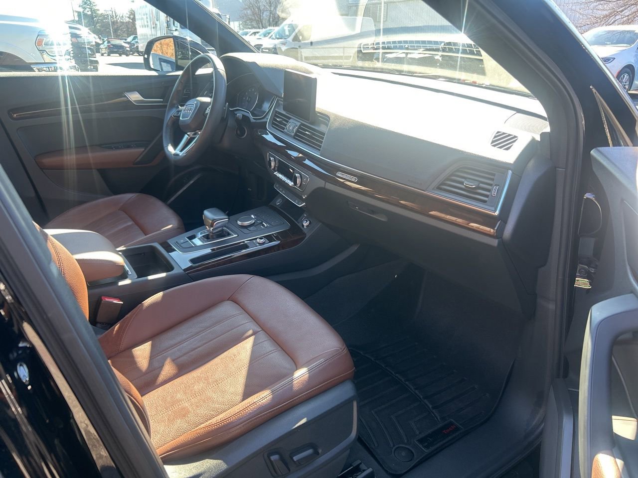 Used 2019 Audi Q5 2.0T Premium w/ Convenience Package image 16