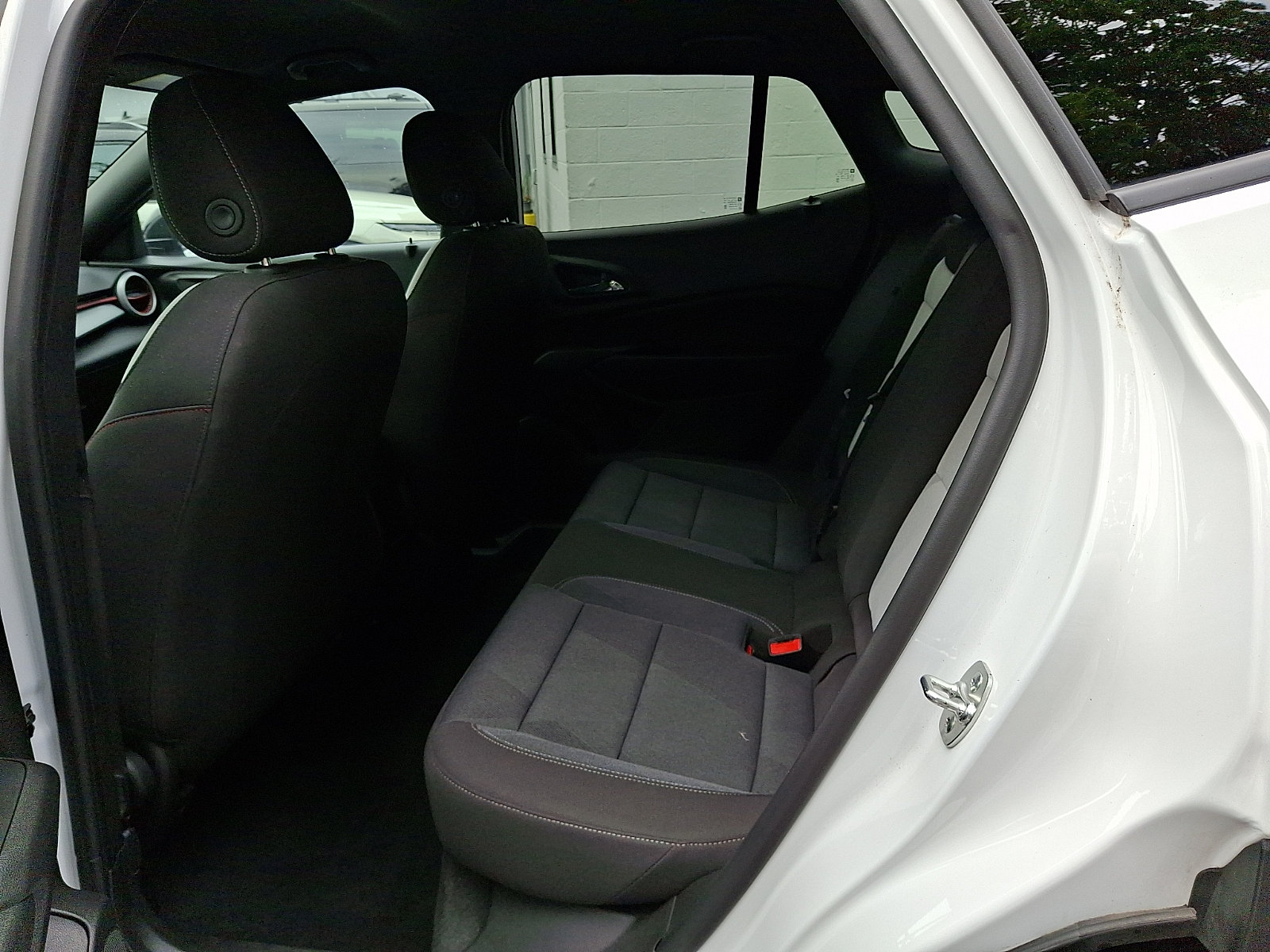 Used 2025 Chevrolet Trax RS w/ Driver Confidence Package FWD image 11