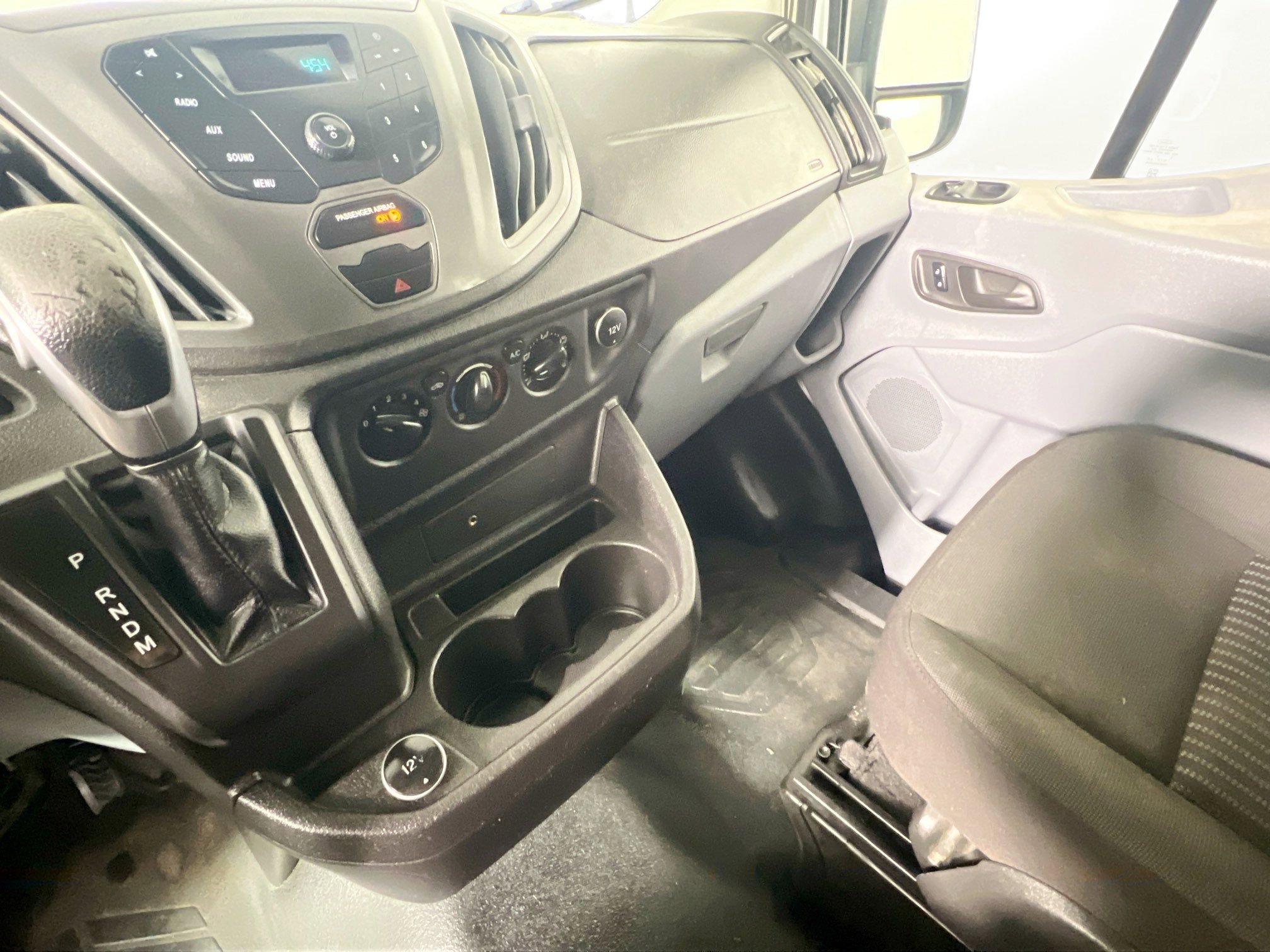 Used 2017 Ford Transit 250 130 Low Roof w/ Exterior Upgrade Package image 25