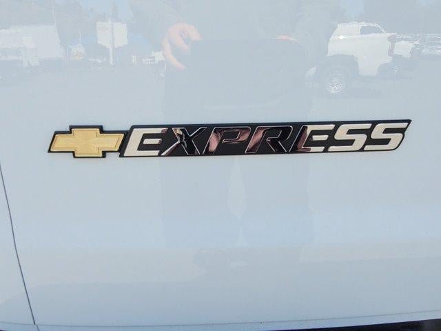 New 2026 Chevrolet Express 2500 Extended w/ Communications Package RWD image 27