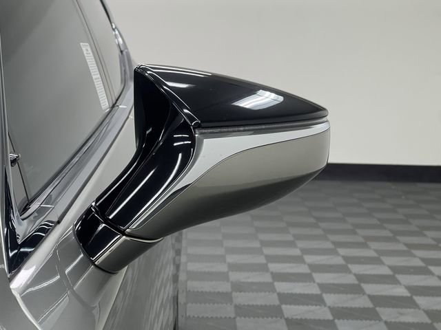 Certified 2022 Lexus LS 500 w/ Accessory Package (Z2) RWD image 22