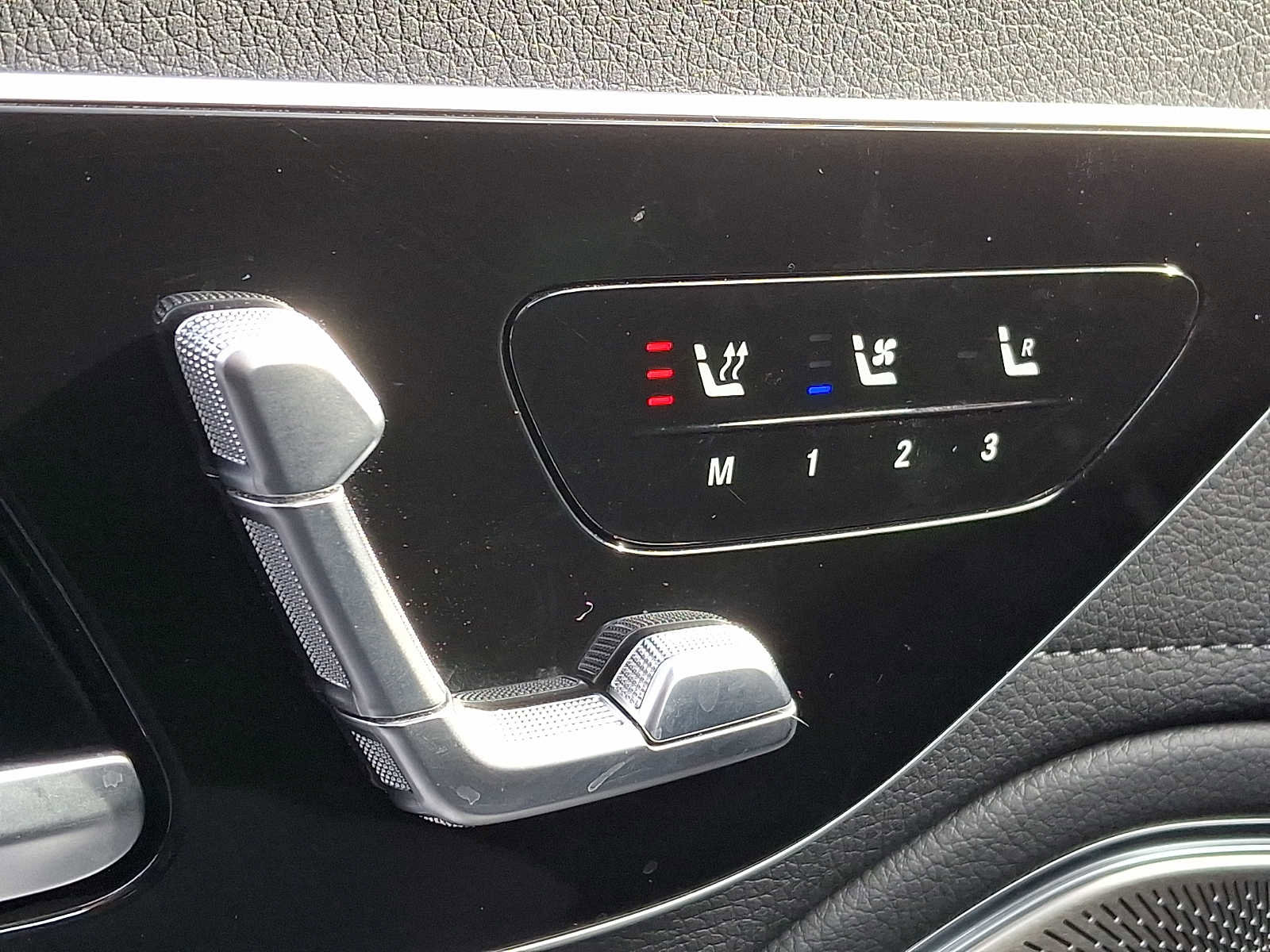 Certified 2024 Mercedes-Benz EQS 450+ 4MATIC Sedan image 21