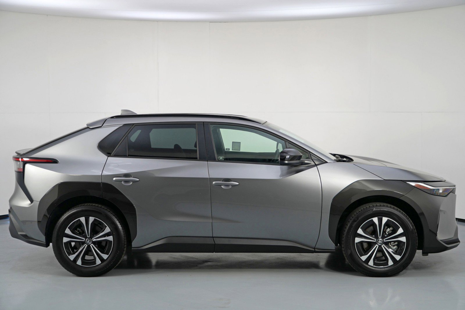 Used 2024 Toyota bZ4X XLE image 50