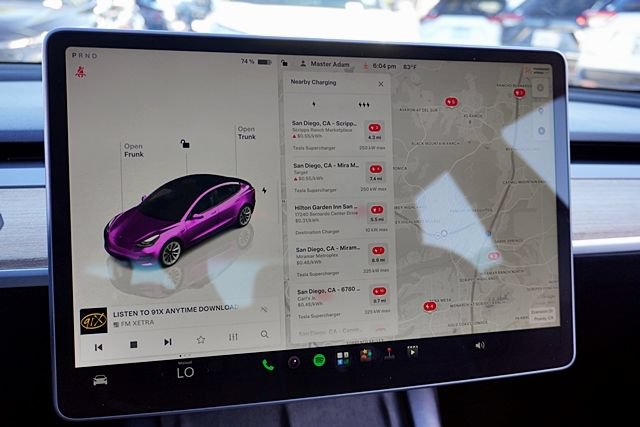 Used 2022 Tesla Model 3 Long Range AWD/4WD image 31