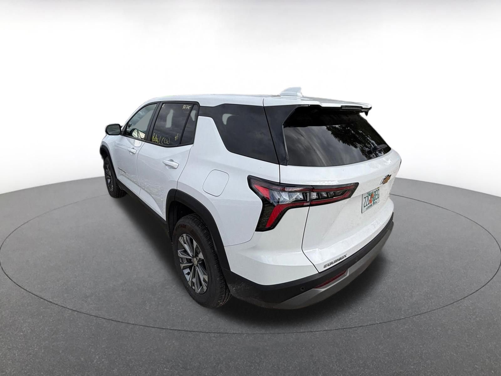 Used 2025 Chevrolet Equinox LT image 4