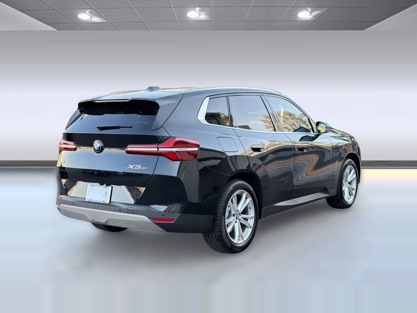 Used 2025 BMW X3 xDrive30i w/ Premium Package AWD/4WD image 9