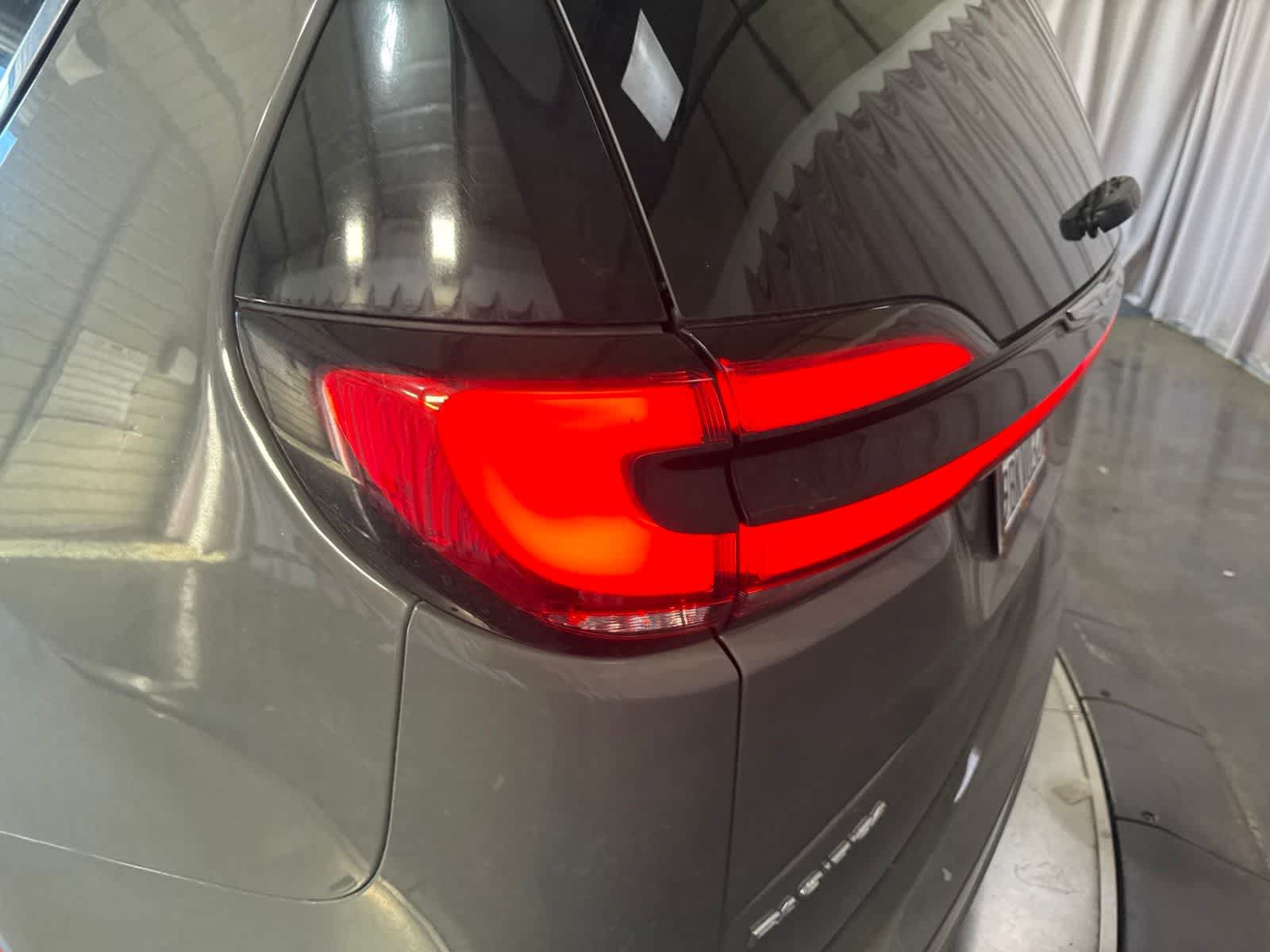 Used 2022 Chrysler Pacifica Touring-L FWD image 12