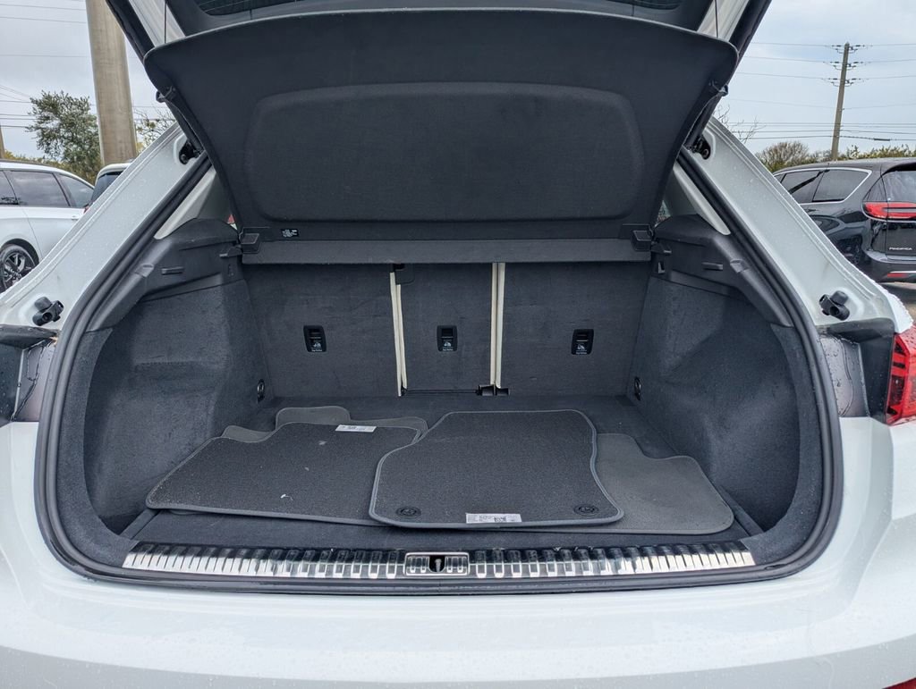 Used 2024 Audi Q3 2.0T Premium image 15