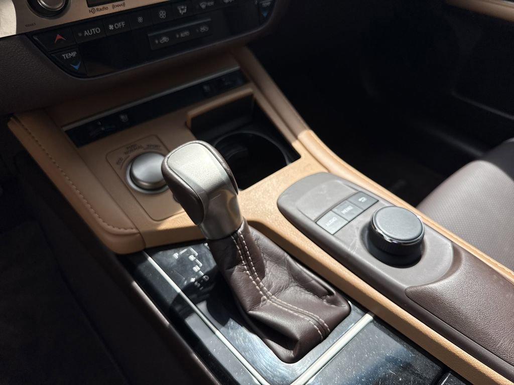 Used 2018 Lexus ES 350 w/ Premier Package FWD image 28